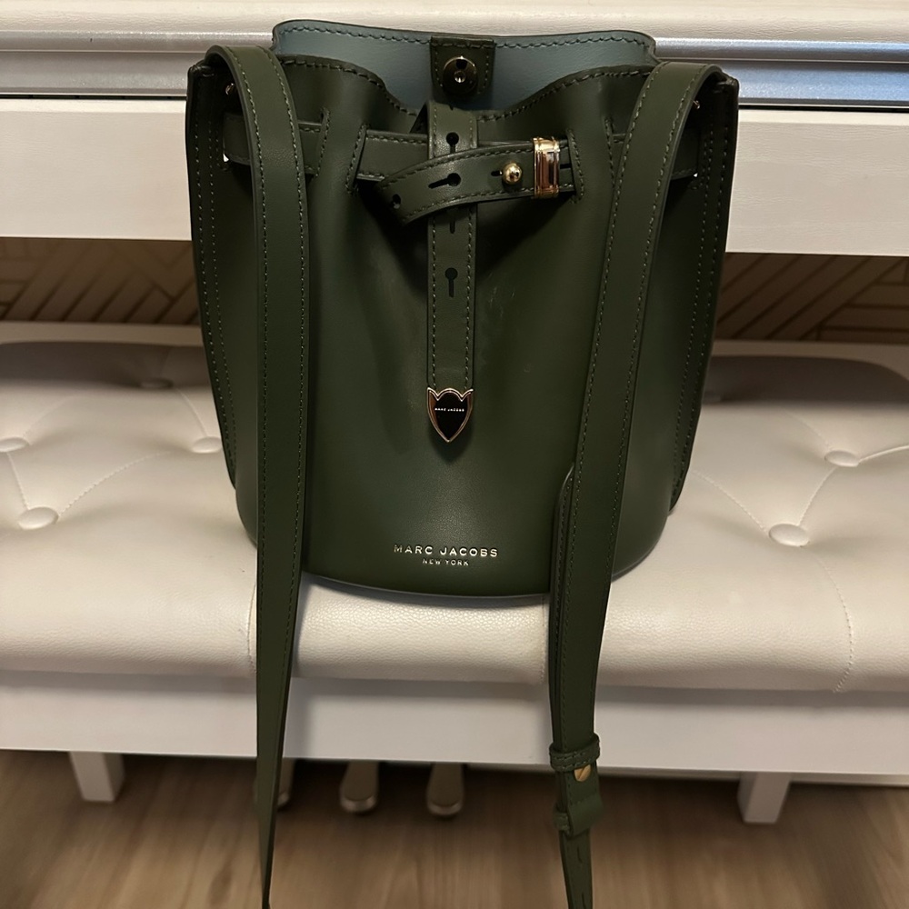 Marc Jacobs bucket bag